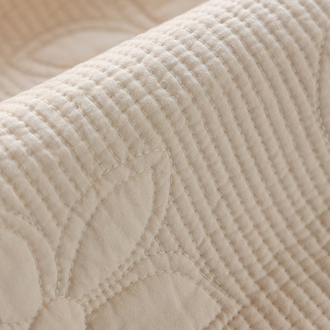 Slipcover KAS™ Floral Cotton Quilted Sofa Cover, Non-Slip Couch Protector with Scalloped Edges