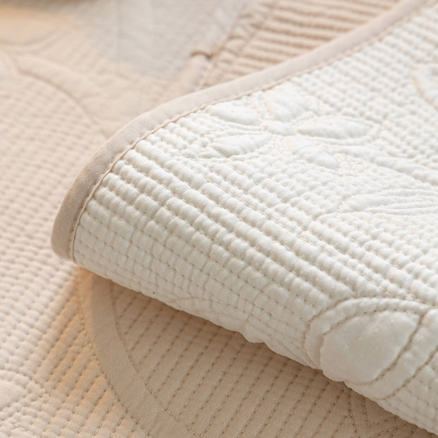 Slipcover KAS™ Floral Cotton Quilted Sofa Cover, Non-Slip Couch Protector with Scalloped Edges