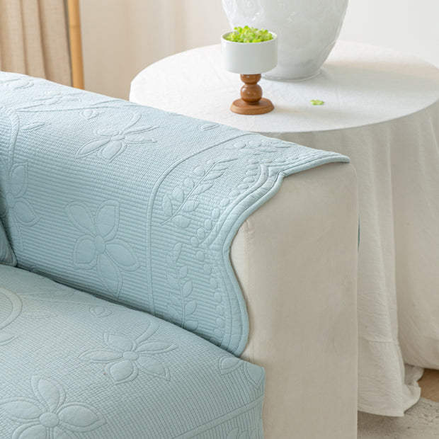 Slipcover KAS™ Floral Cotton Quilted Sofa Cover, Non-Slip Couch Protector with Scalloped Edges