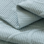 Slipcover KAS™ Floral Cotton Quilted Sofa Cover, Non-Slip Couch Protector with Scalloped Edges