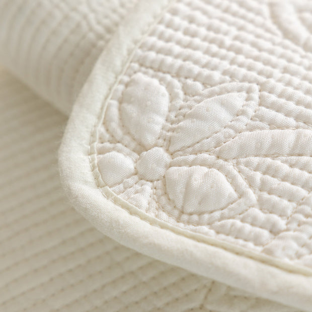 Slipcover KAS™ Floral Cotton Quilted Sofa Cover, Non-Slip Couch Protector with Scalloped Edges