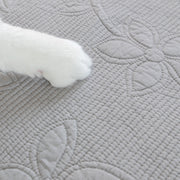 Slipcover KAS™ Floral Cotton Quilted Sofa Cover, Non-Slip Couch Protector with Scalloped Edges