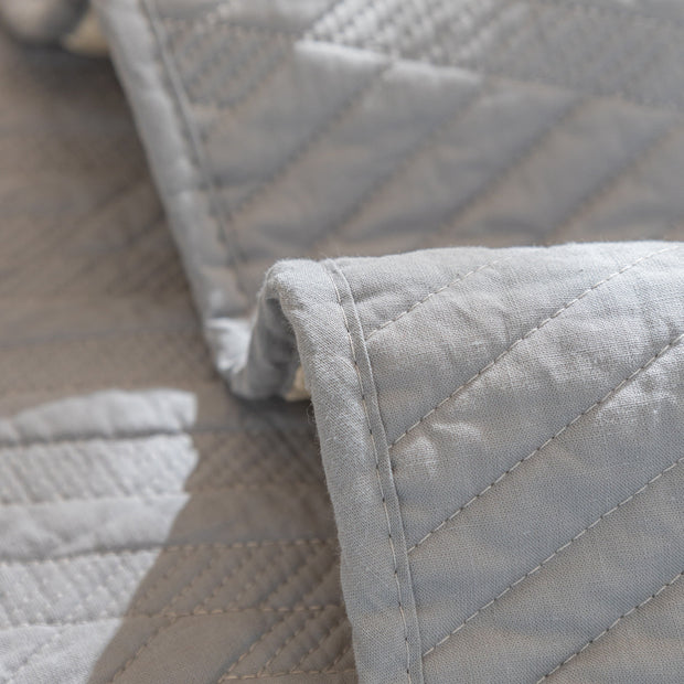 Slipcover KAS™ Quilted Geometric Cotton Sofa Cover, Non-Slip & Thick Padded Furniture Covers