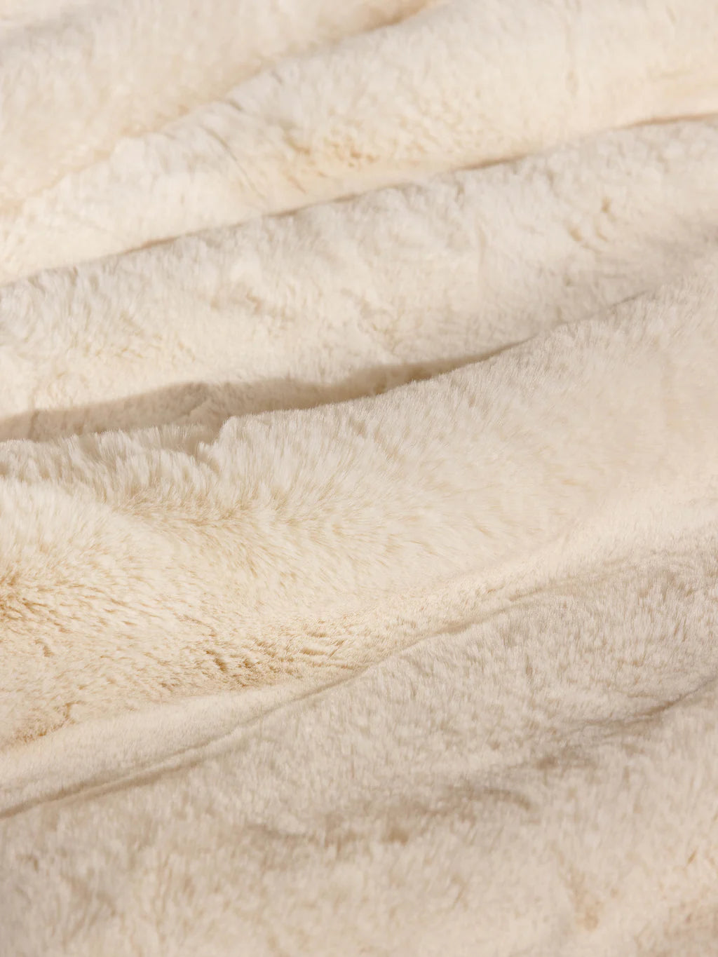 Cozy Earth Cuddle Blanket - Thumbnail 4