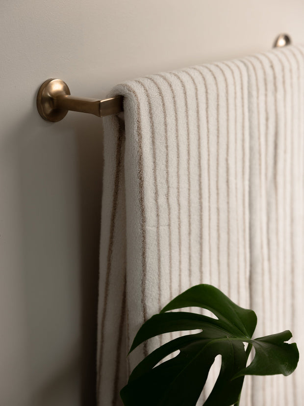 Cozy Earth Luxe Striped Bath Towels