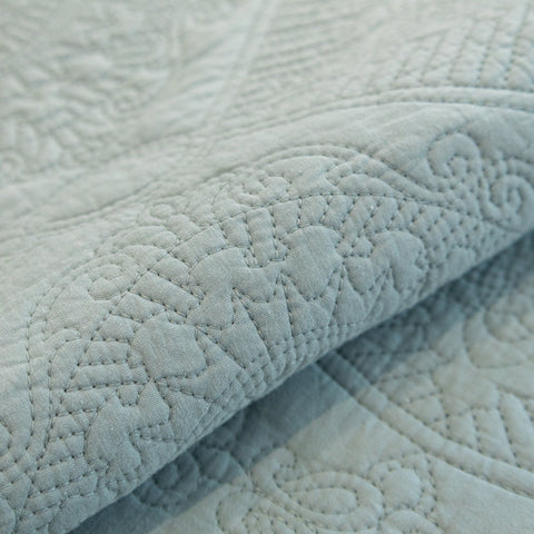 Slipcover KAS™ Baroque Sofa Cover – Quilted Cotton, Non-Slip, Washable with Ornate Embroidery