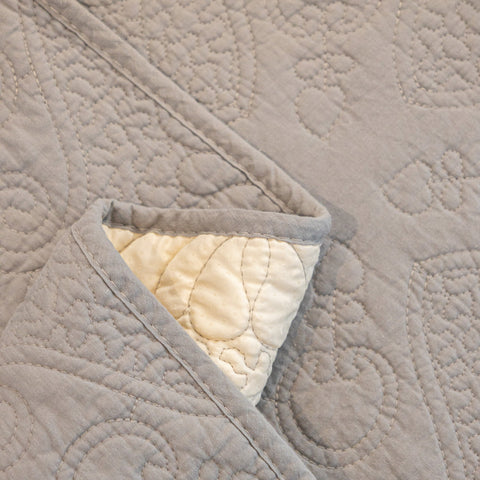 Slipcover KAS™ Baroque Floral Quilted Cotton Sofa Cover, Non-Slip Washable Couch Protector