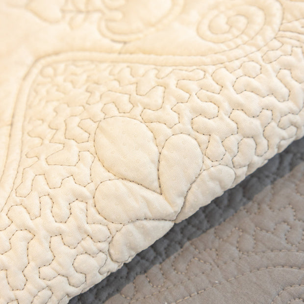 Slipcover KAS™ Baroque Floral Quilted Cotton Sofa Cover, Non-Slip Washable Couch Protector