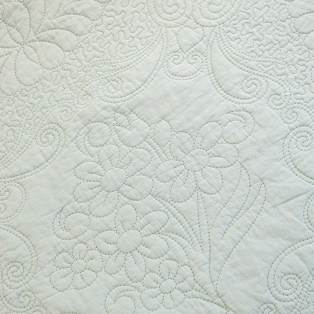 Slipcover KAS™ Baroque Floral Quilted Cotton Sofa Cover, Non-Slip Washable Couch Protector