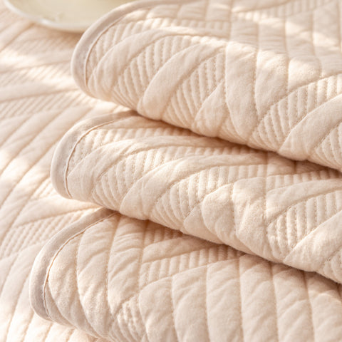 Slipcover KAS™ Quilted Geometric Cotton Sofa Cover, Non-Slip & Thick Padded Furniture Covers