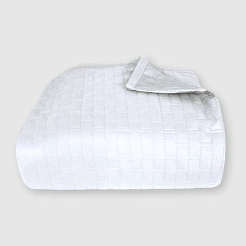 BedVoyage Luxury 100% Viscose from Bamboo Quilted Coverlet - White