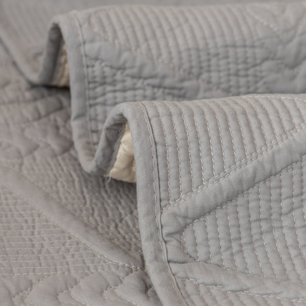 Slipcover KAS™ Geometric Textured Cotton Quilted Sofa Cover, Non-Slip Washable Couch Protector