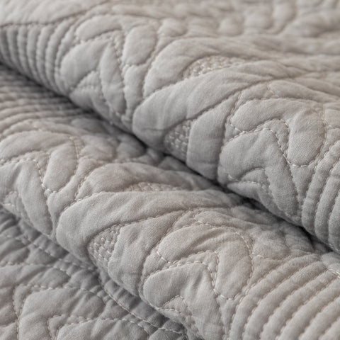 Slipcover KAS™ Geometric Textured Cotton Quilted Sofa Cover, Non-Slip Washable Couch Protector