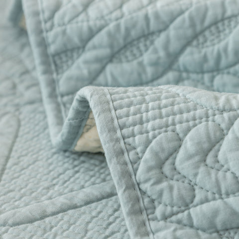 Slipcover KAS™ Geometric Textured Cotton Quilted Sofa Cover, Non-Slip Washable Couch Protector