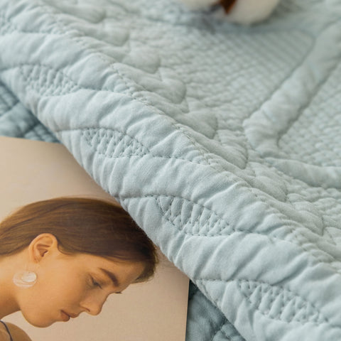 Slipcover KAS™ Geometric Textured Cotton Quilted Sofa Cover, Non-Slip Washable Couch Protector