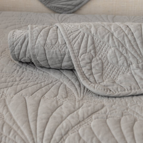Slipcover KAS™ Embossed Leaf Cotton Quilted Sofa Cover Non-Slip Couch Protector with Thick Padding