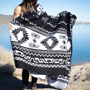 Alpaca Threadz Andean Alpaca Wool Blanket - Black & White