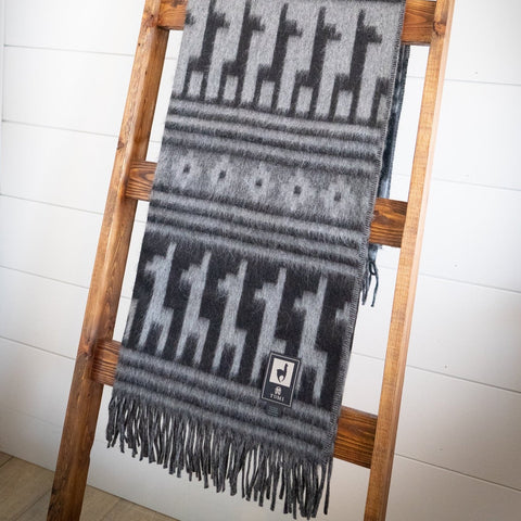 Alpaca Threadz Alpaca Wool Throw Blanket - Alpaca Design (Black)